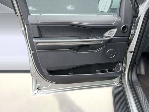 Used 2024 Ford Expedition XLT AWD/4WD image 13