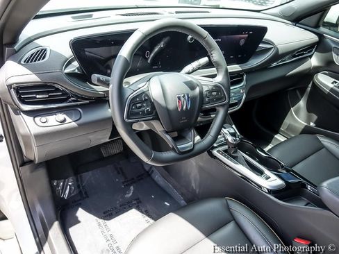 Used 2025 Buick Envista Avenir FWD image 12