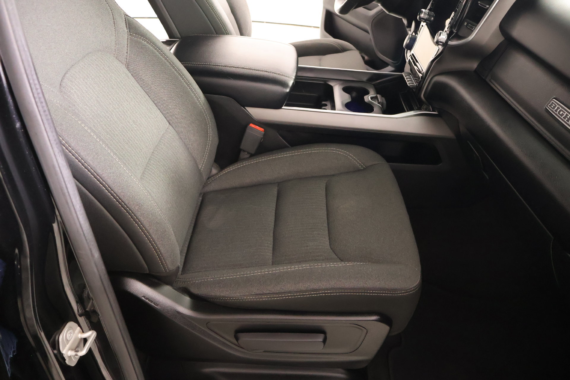 Used 2020 RAM 1500 Big Horn AWD/4WD image 13
