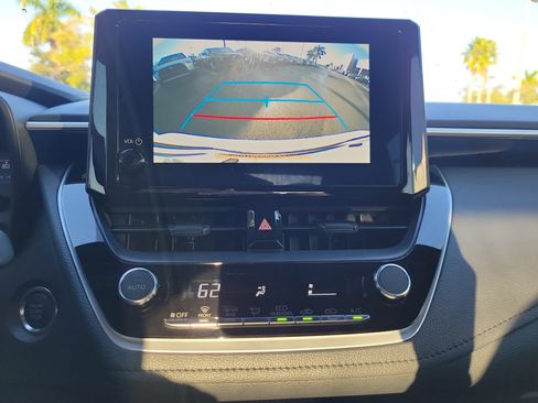 Used 2025 Toyota Corolla SE image 22