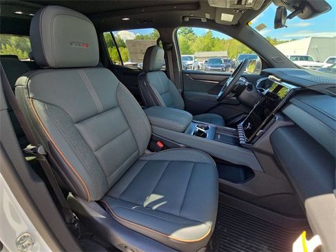 New 2026 GMC Acadia AT4 w/ LPO, Floor Liner Package image 29