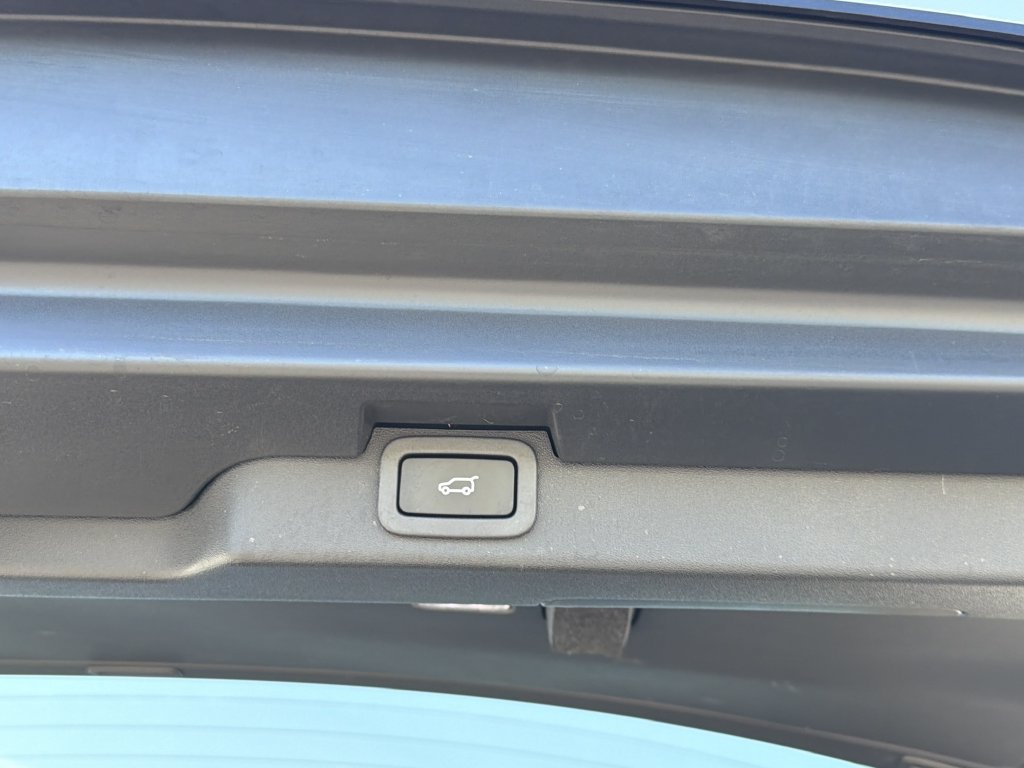 Used 2019 Land Rover Discovery HSE AWD/4WD image 15