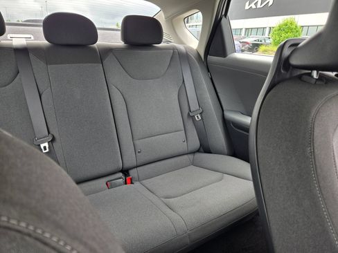 Used 2025 Kia K4 FWD image 14