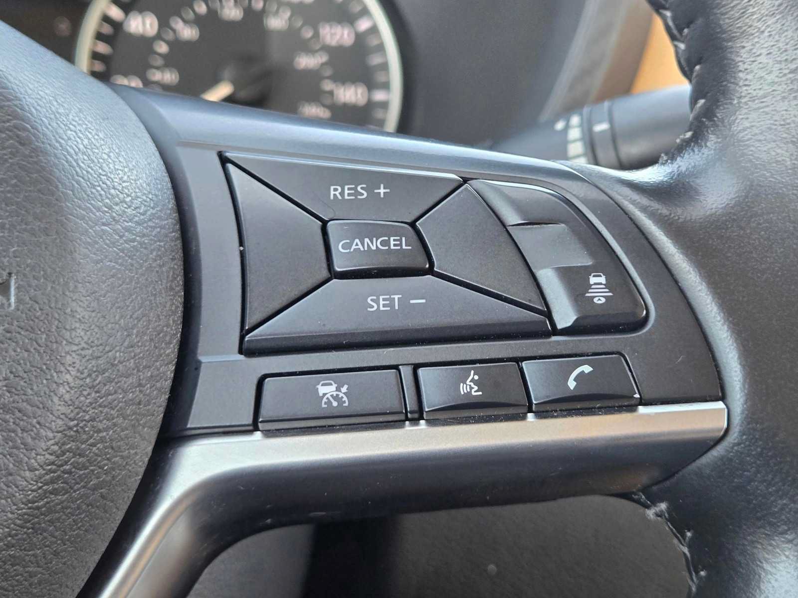 Used 2025 Nissan Sentra SV w/ SV Premium Package FWD image 27