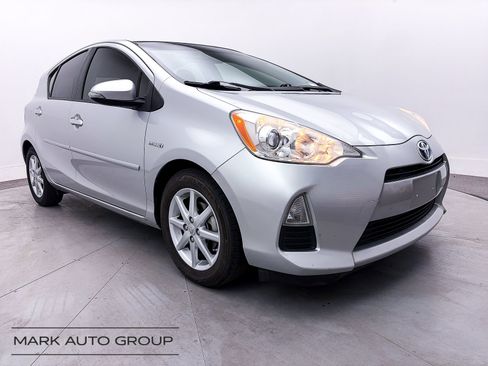 Used 2013 Toyota Prius C Three image 1