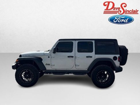Used 2024 Jeep Wrangler Unlimited Sport AWD/4WD image 10