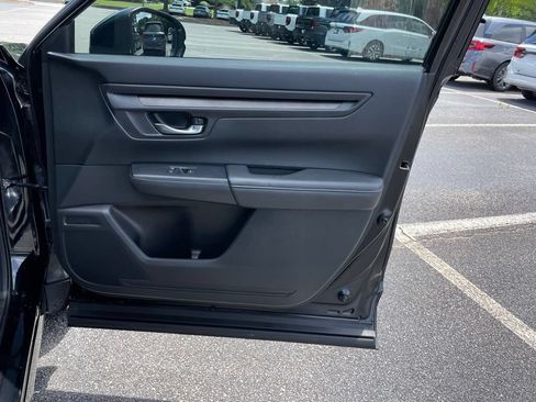 Certified 2025 Honda CR-V LX image 29