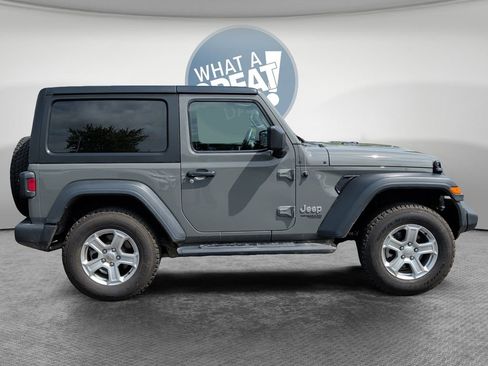 Used 2018 Jeep Wrangler Sport AWD/4WD image 2