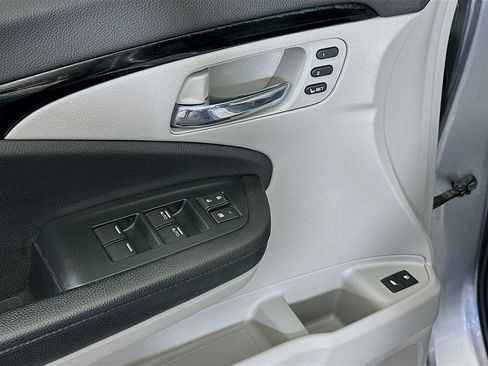 Used 2017 Honda Pilot Touring image 15