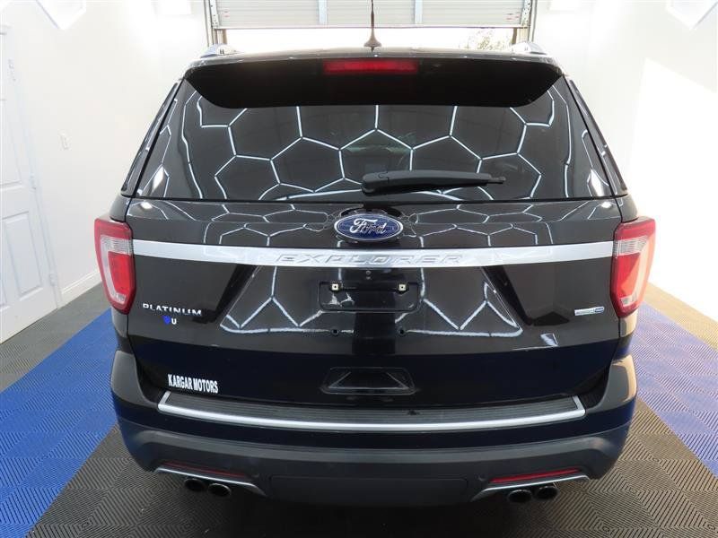Used 2019 Ford Explorer Platinum AWD/4WD image 13