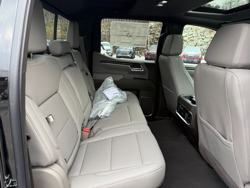 New 2026 GMC Sierra 1500 SLT w/ SLT Premium Package image 20