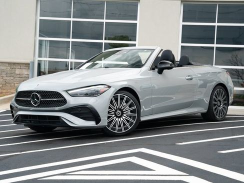 Used 2024 Mercedes-Benz CLE 450 4MATIC Cabriolet w/ Driver Assistance Package image 2