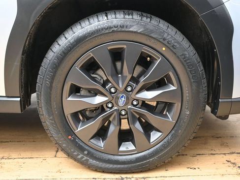 Used 2025 Subaru Outback Onyx Edition AWD/4WD image 14