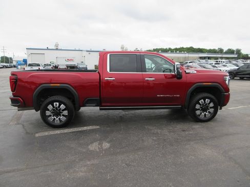 Certified 2024 GMC Sierra 2500 Denali w/ Denali Reserve Package AWD/4WD image 5