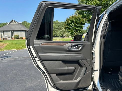 Used 2022 Chevrolet Tahoe High Country AWD/4WD image 62