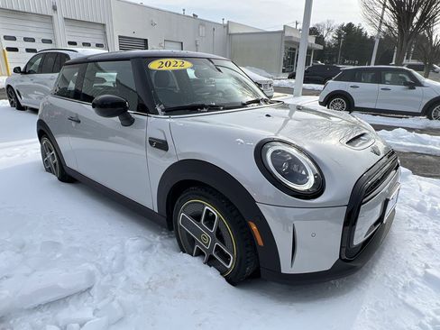 Used 2022 MINI Cooper SE image 7