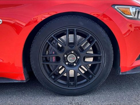 Used 2016 Ford Mustang GT Premium w/ GT Performance Package RWD image 9