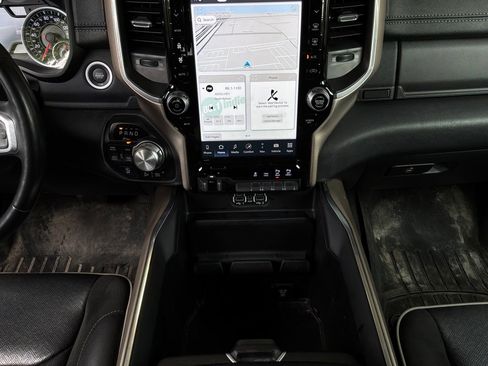 Used 2022 RAM 1500 Laramie w/ Laramie Southwest Edition AWD/4WD image 19