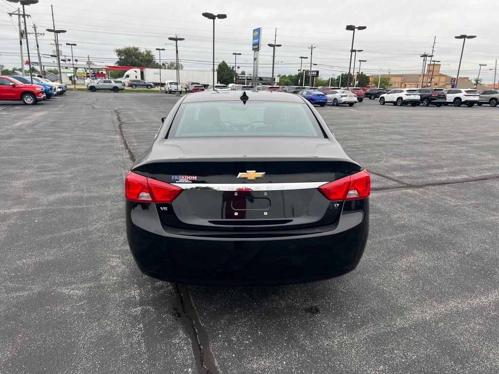Used 2018 Chevrolet Impala LT FWD image 24