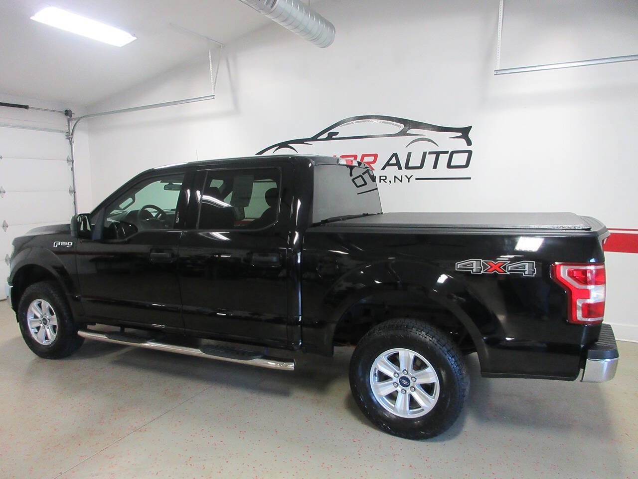 Used 2018 Ford F150 XLT AWD/4WD image 4