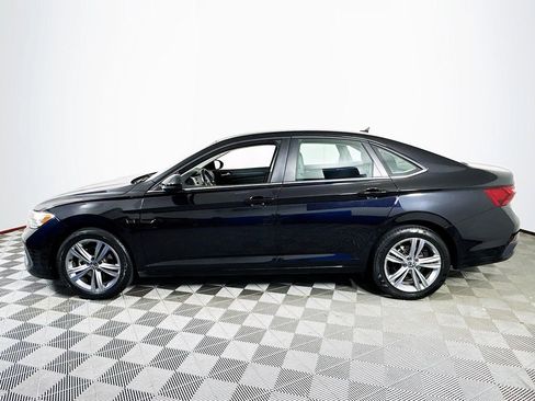 Used 2024 Volkswagen Jetta SE FWD image 4