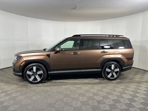 Used 2024 Hyundai Santa Fe Limited image 6