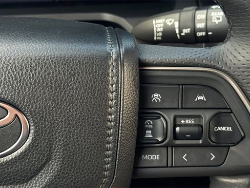 Used 2025 Toyota 4Runner TRD Off-Road Premium image 29