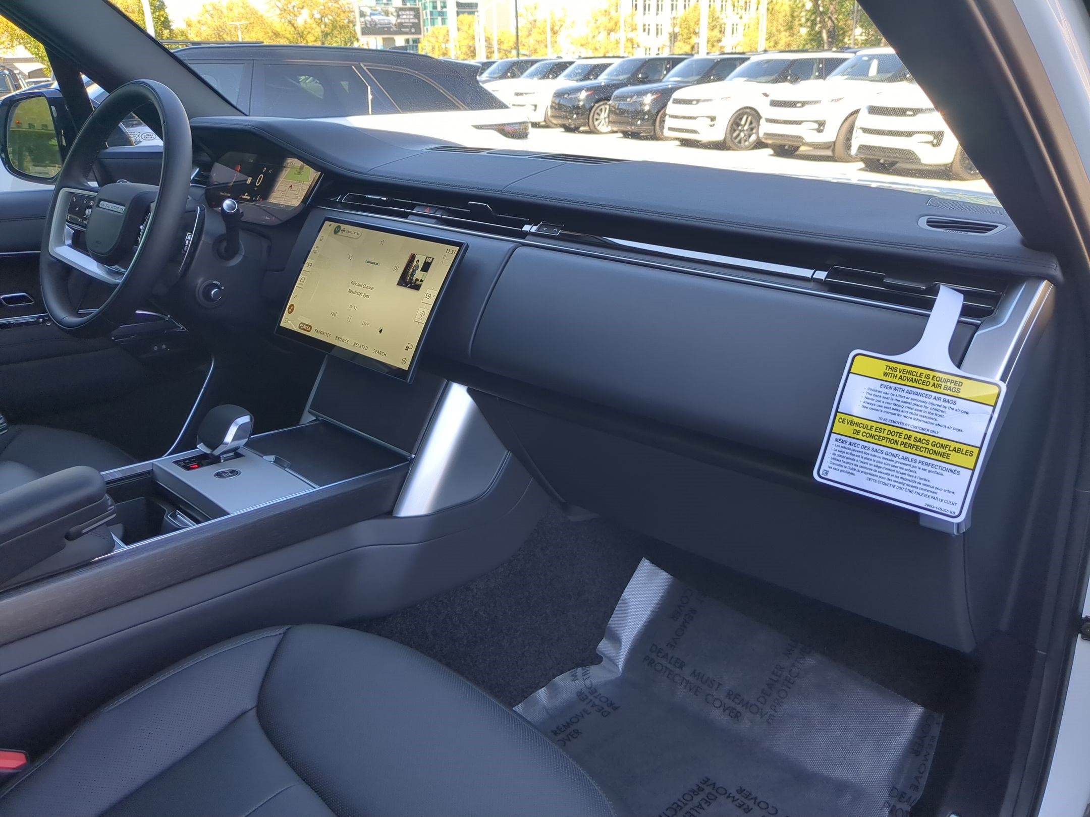 New 2026 Land Rover Range Rover SE AWD/4WD image 32