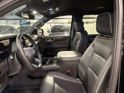 Used 2025 GMC Yukon Elevation w/ LPO, Floor Liner Package AWD/4WD image 11