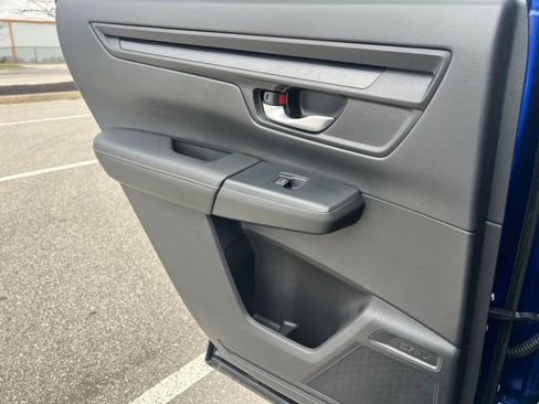 Certified 2023 Honda CR-V Sport image 29