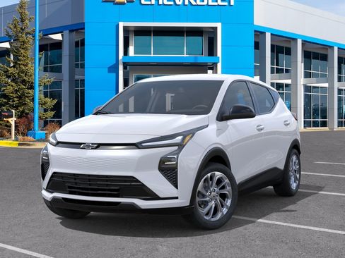 New 2027 Chevrolet Bolt LT w/ Comfort Package FWD image 6