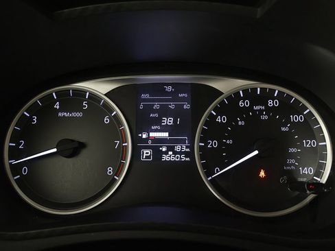Used 2024 Nissan Versa S w/ Trunk Package FWD image 30