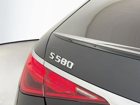 Used 2024 Mercedes-Benz S 580 4MATIC Sedan image 38