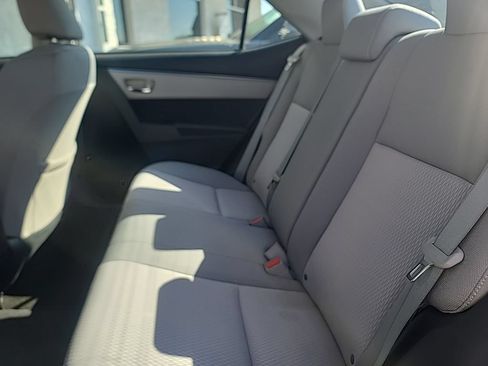 Used 2014 Toyota Corolla LE FWD image 10