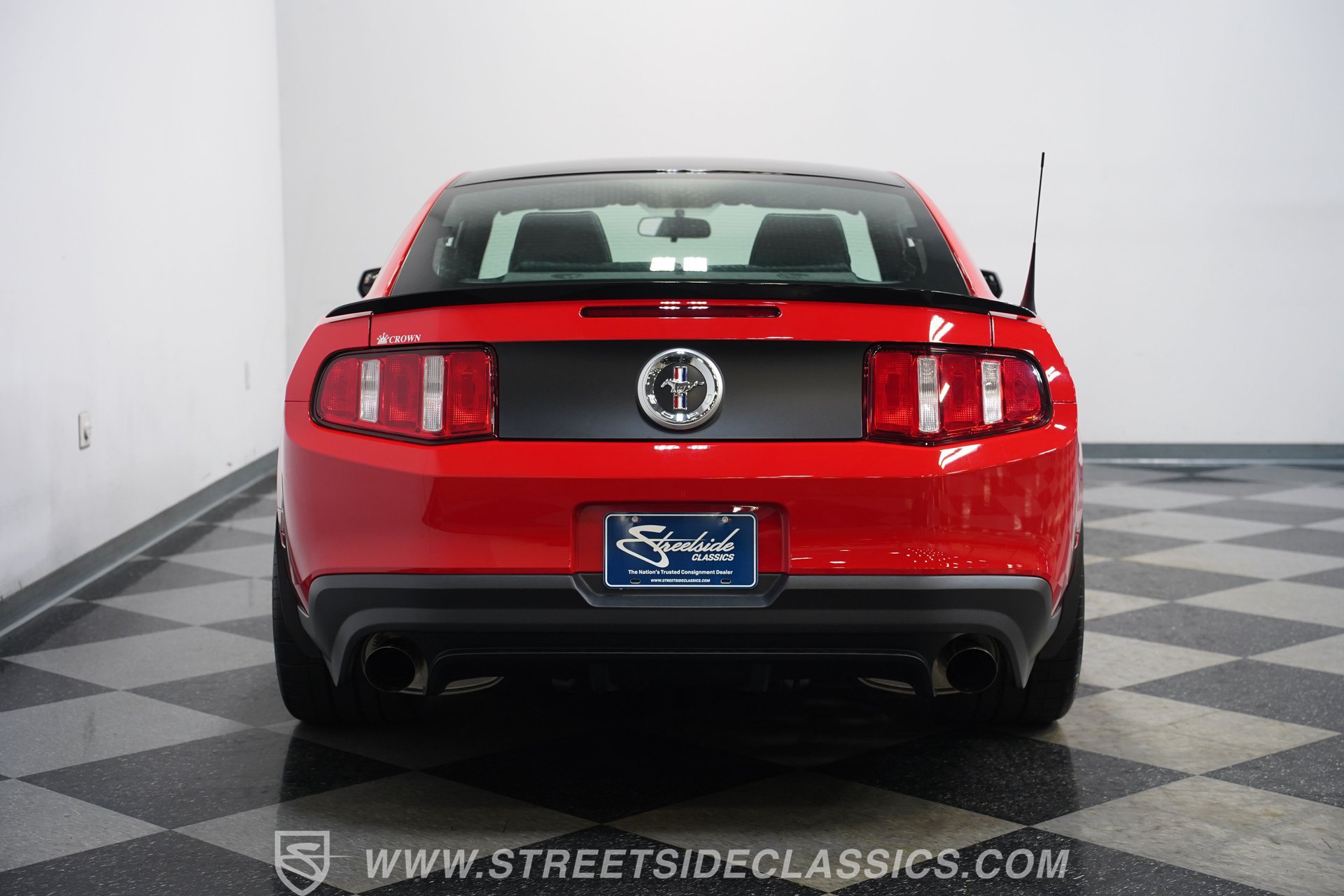 Used 2012 Ford Mustang Boss 302 w/ Boss 302 Accessory Pkg RWD image 11