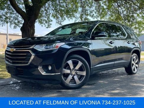 Used 2020 Chevrolet Traverse LT w/ LT Premium Package FWD image 1