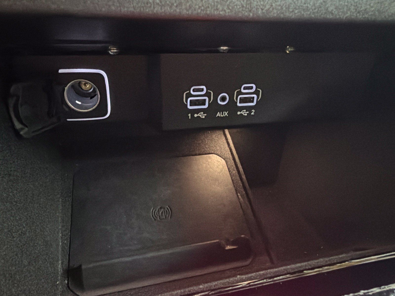 Used 2024 Jeep Wagoneer Series II AWD/4WD image 29