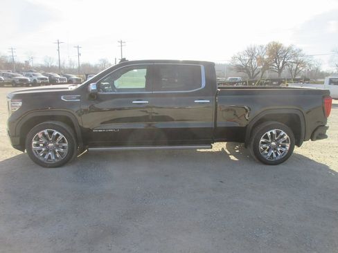 New 2026 GMC Sierra 1500 Denali image 9
