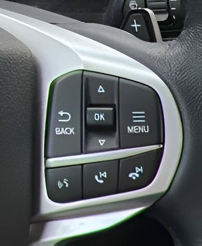 Used 2020 Ford Explorer XLT w/ Equipment Group 202A AWD/4WD image 7