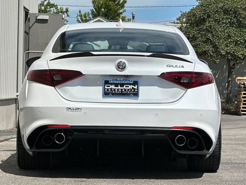 Used 2017 Alfa Romeo Giulia Quadrifoglio RWD image 5