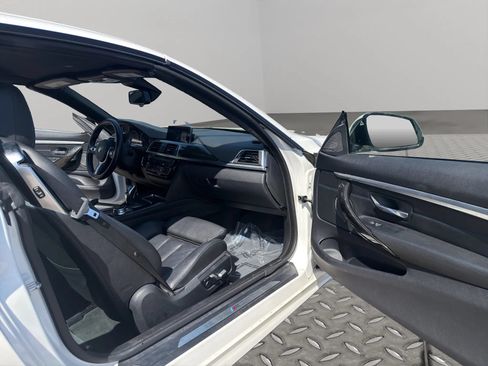 Used 2018 BMW 440i Convertible RWD image 22