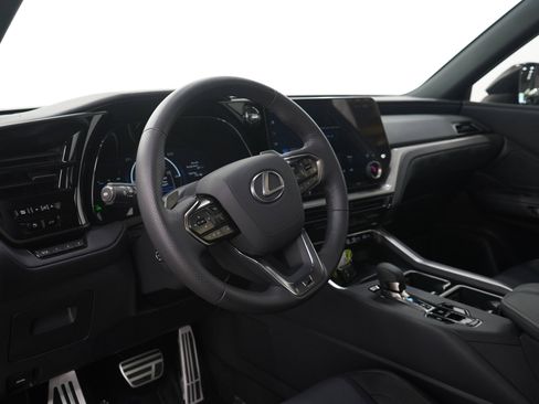 Used 2025 Lexus TX 500h AWD image 26