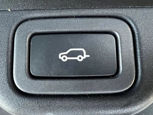 Used 2017 Land Rover Range Rover Supercharged AWD/4WD image 50