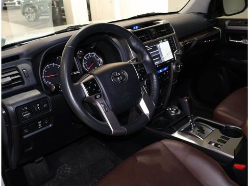 Used 2024 Toyota 4Runner Limited AWD/4WD image 9