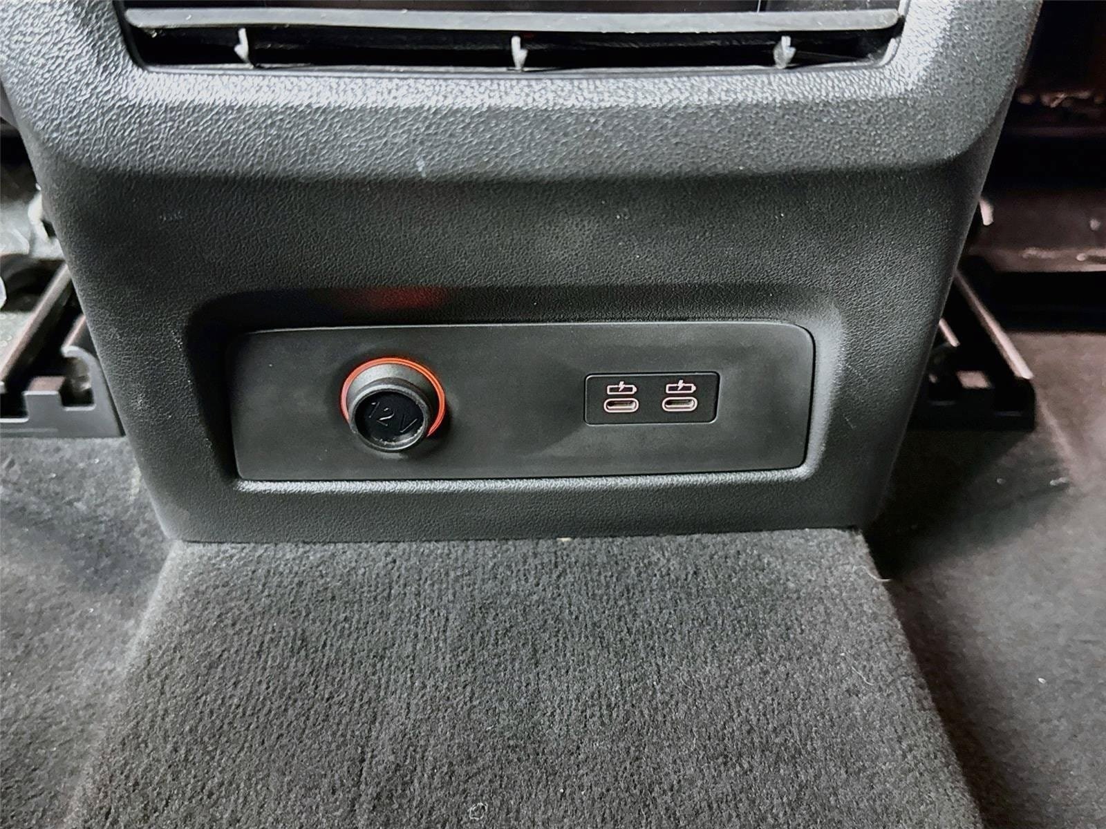 Used 2025 BMW X7 M60i AWD/4WD image 28