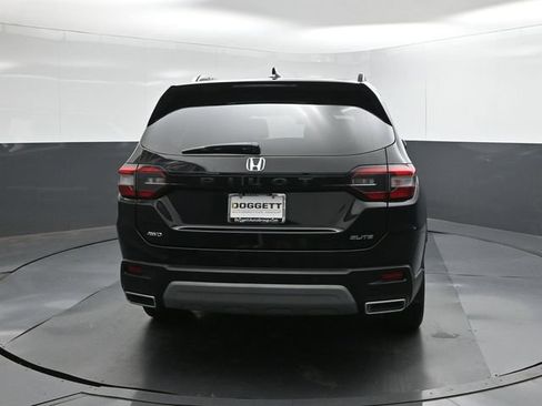 Used 2025 Honda Pilot Elite image 8