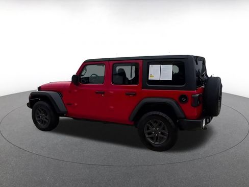 Used 2025 Jeep Wrangler Sport S image 9