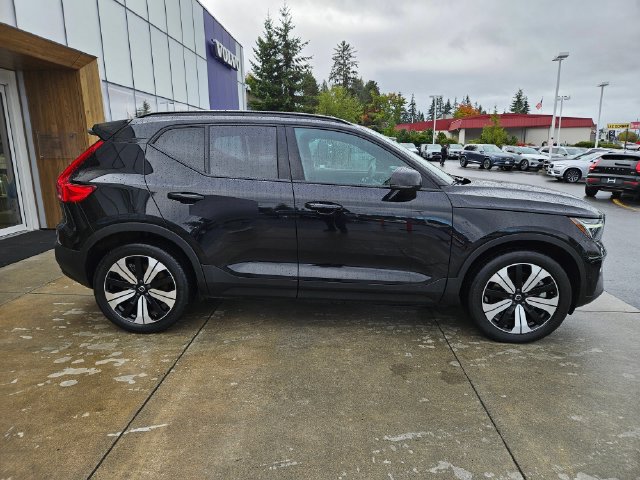 Used 2023 Volvo XC40 Recharge Plus w/ Protection Package Premier AWD/4WD image 4