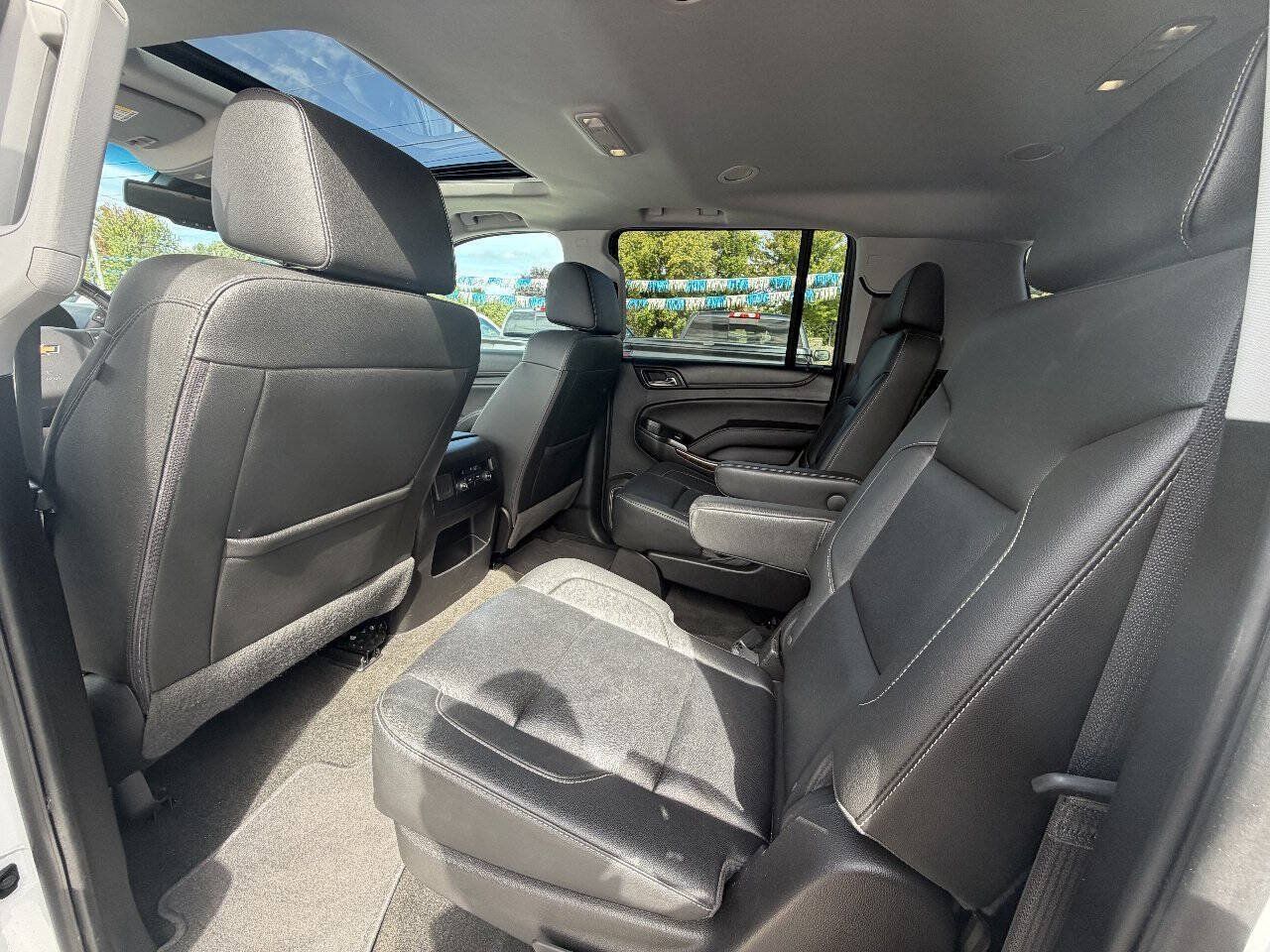Used 2018 Chevrolet Suburban LT AWD/4WD image 11