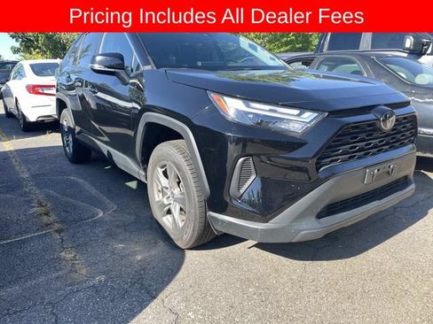 Used 2024 Toyota RAV4 XLE AWD/4WD image 12